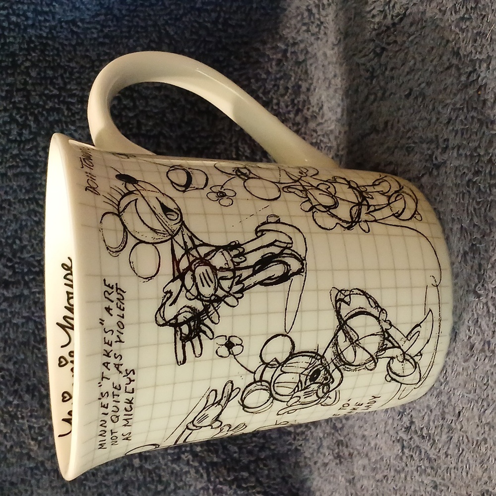 Disney Minnie Mouse Sketch coffee mug - Picture 3 of 6